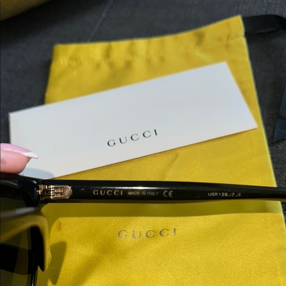 Gucci Black Sunglasses - Picture 9 of 13